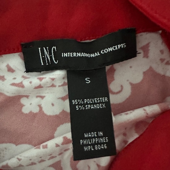 INC International Concepts Red & White Cross Front Top Size Small - Picture 3 of 3